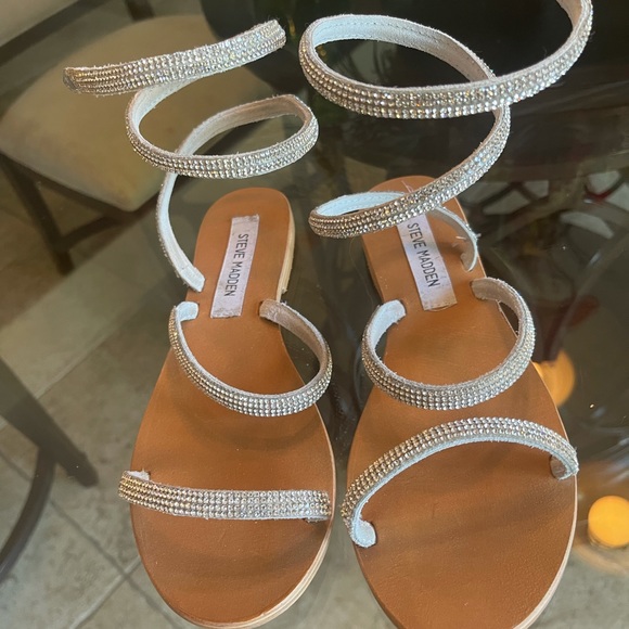 🌺NEW MARKDOWN🌺 $71 DOLLARS OFF RETAIL $120🌺FLAWLESS PREOWNED/ STEVE MADDE 🌺 - Picture 5 of 7
